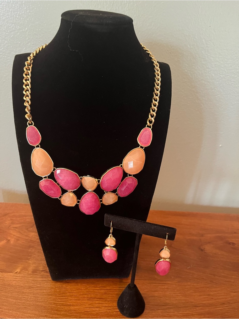 Gold-Chain Pink & Peach Stone Statement Necklace and Earrings Set